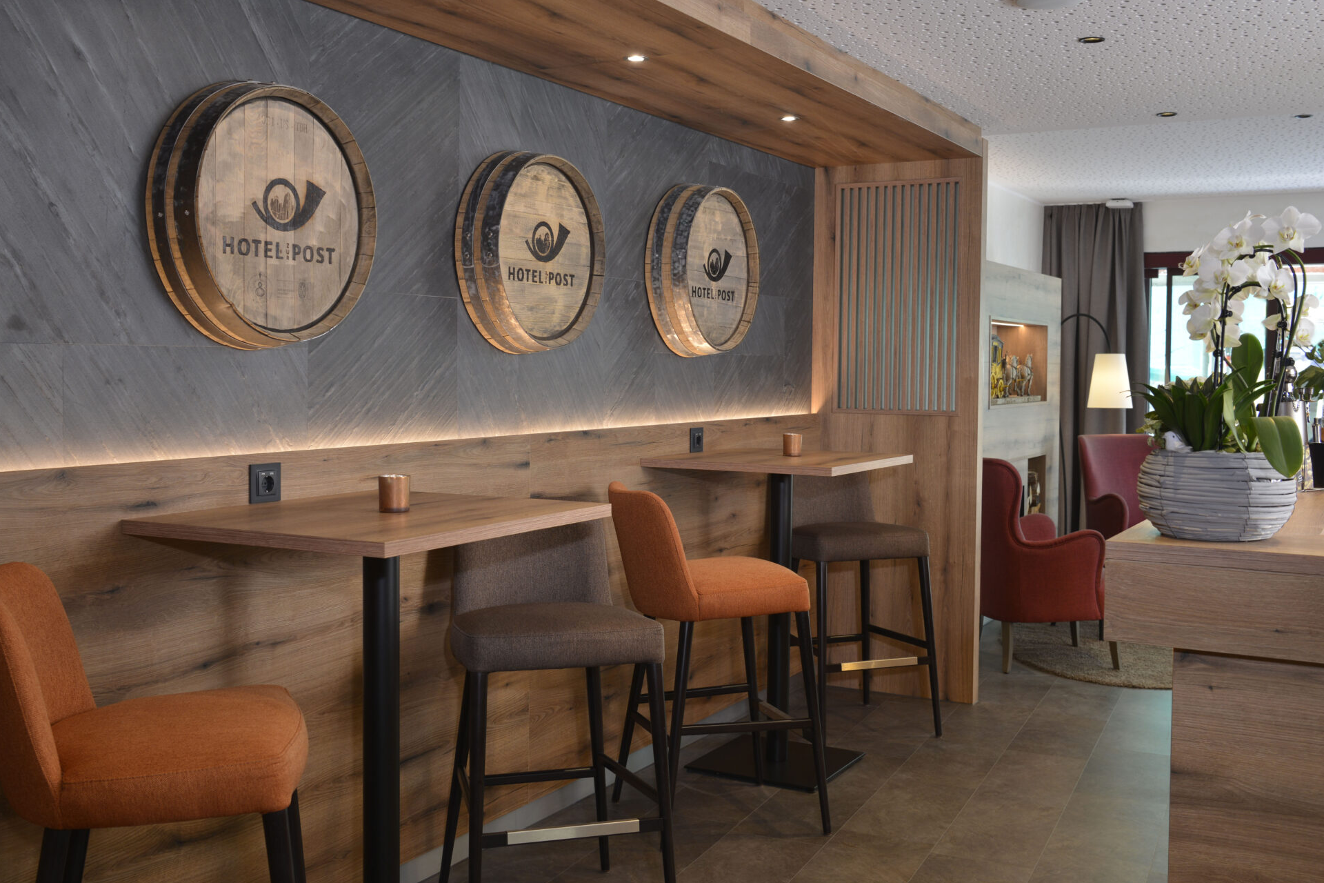 Hotel-zur-Post Rustikale Einrichtung des Restaurants Post-Stube